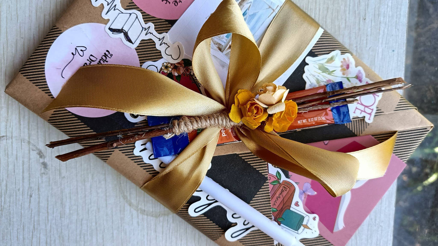 Blind Date with a Book ~ Book Lover ~Trending