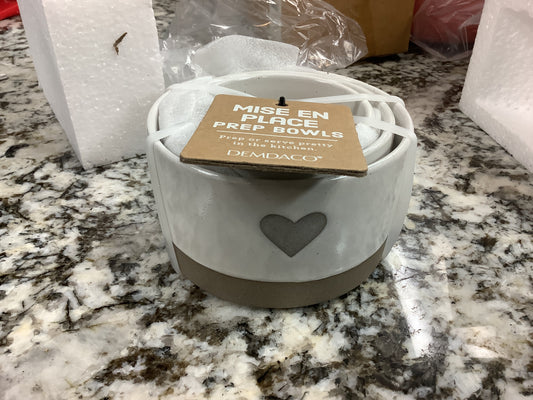Nesting Prep Bowls Cream Heart