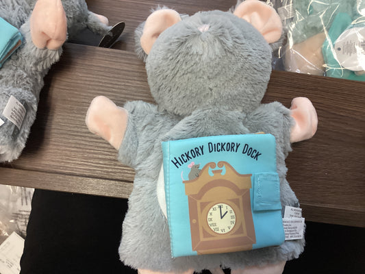Hickory Dickery Dock Puppet Book
